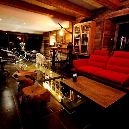 Chambres D'Hotes Le Repere Des Anges Et Spa Larnod Ngoại thất bức ảnh