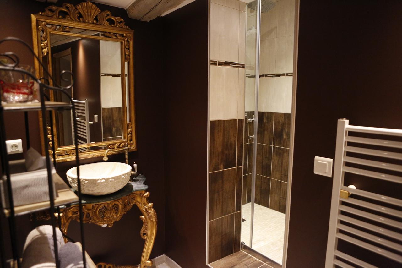 Chambres D'Hotes Le Repere Des Anges Et Spa Larnod Ngoại thất bức ảnh