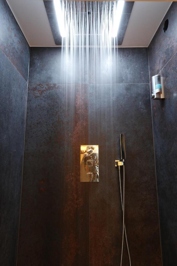 Chambres D'Hotes Le Repere Des Anges Et Spa Larnod Ngoại thất bức ảnh